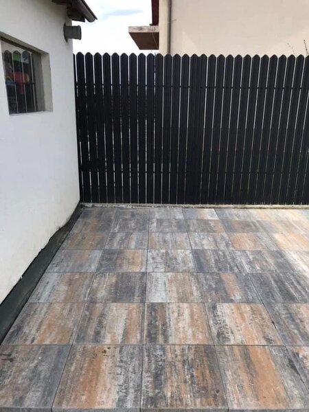 Construim garduri din beton armat cu zidarie de caramida sau bca